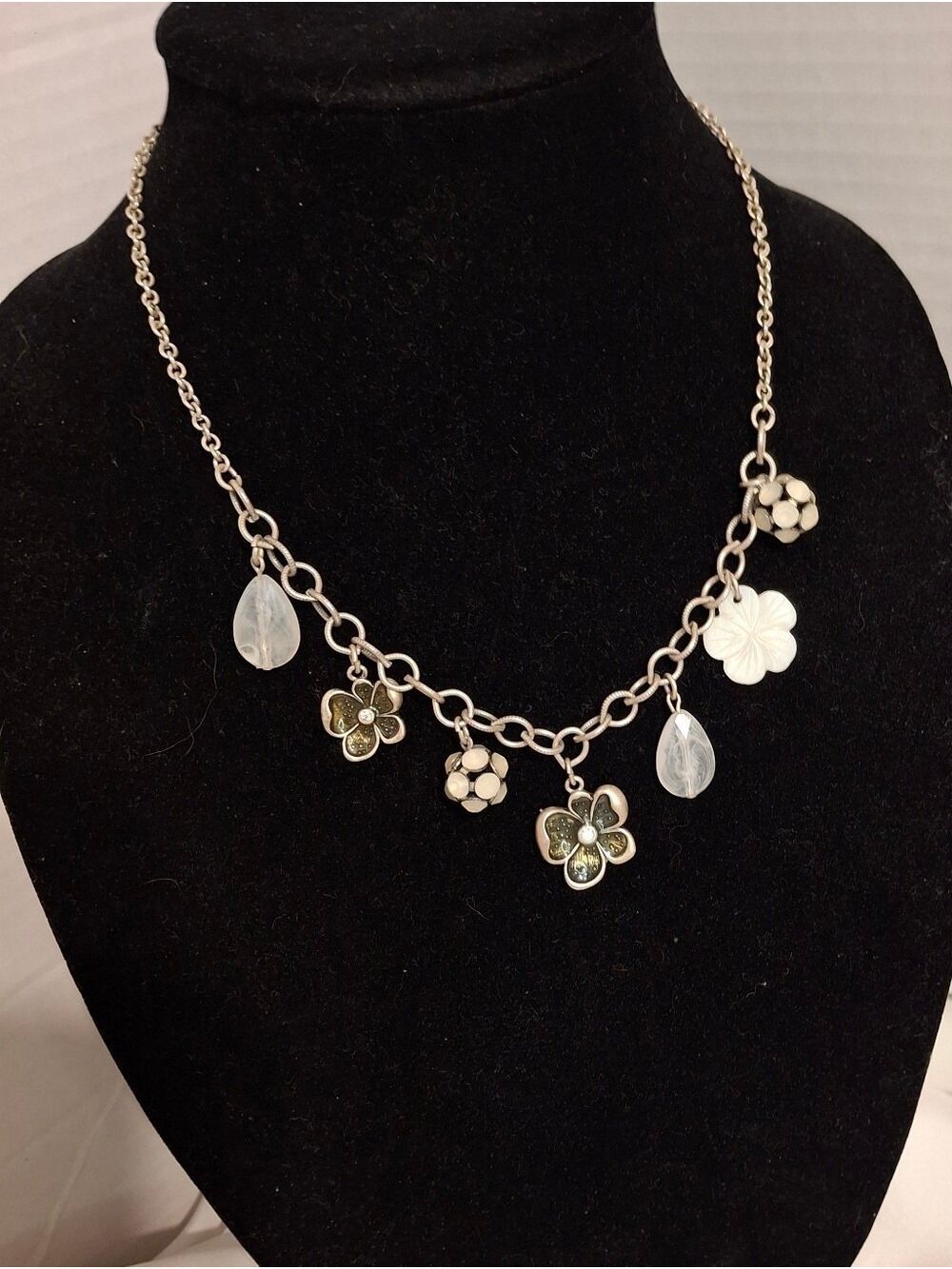 American Eagle Co. Silver Floral Charm Necklace